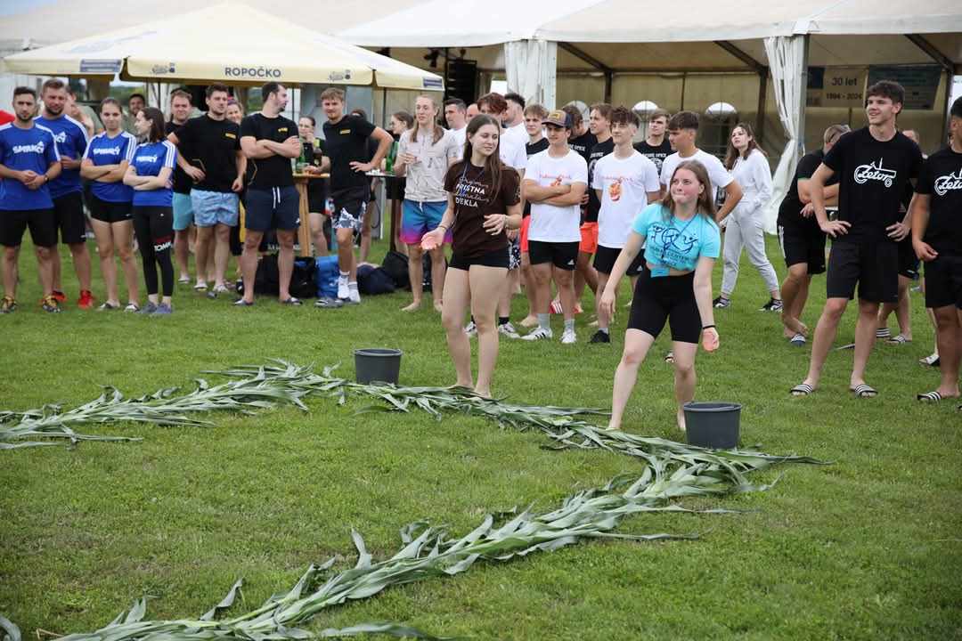 Zgrabi ga tekmovanje